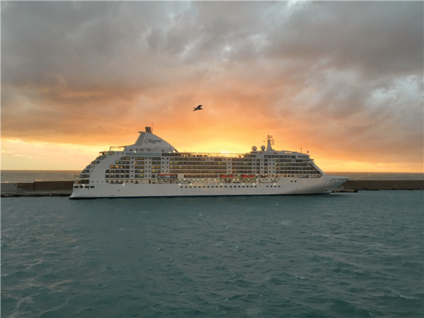 [비즈니스 탑승] 아프리카 럭셔리 크루즈 29일 ＜보이저호/펜트하우스 스위트룸＞